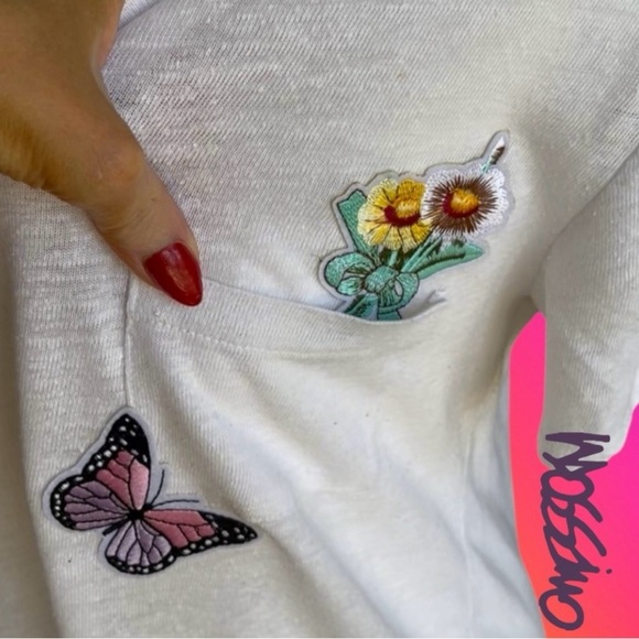LINEN Blend White V-Neck T-Shirt with Butterfly and Floral Embroidery - Picture 3 of 9
